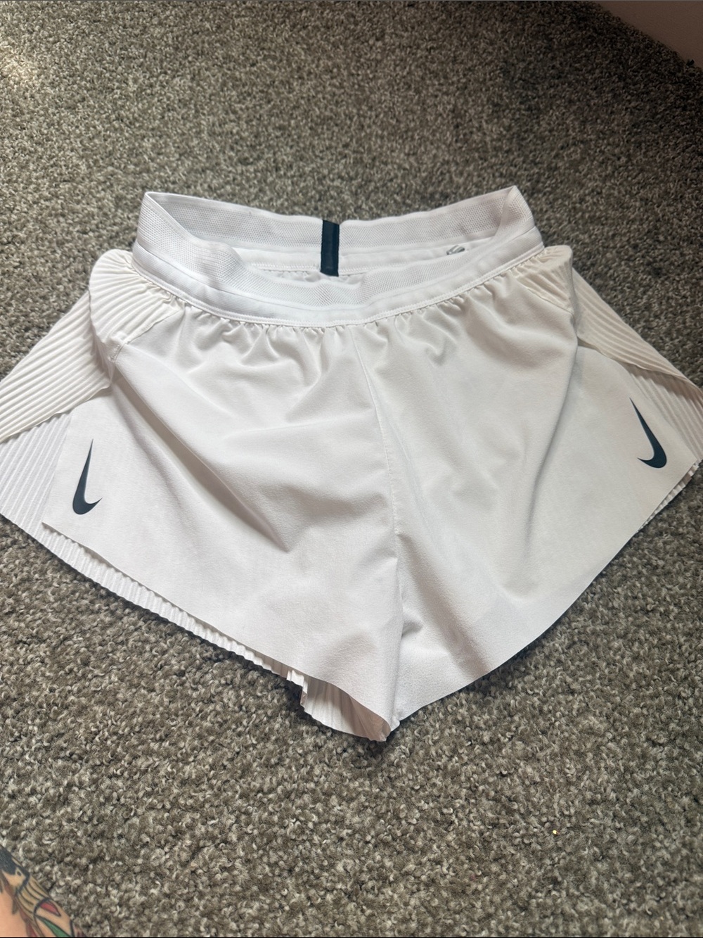 Nike Women’s White AeroSwift Running Shorts with Navy Swoosh